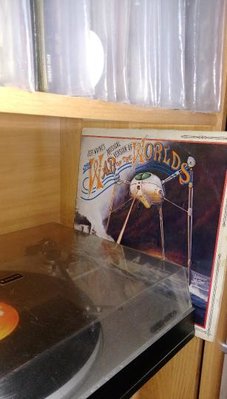 JEFF WAYNE.jpg