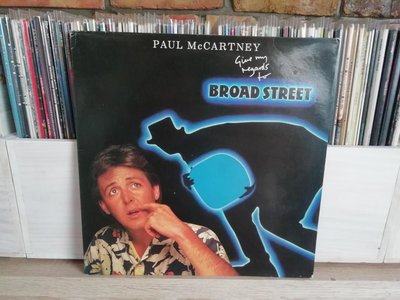 Paul McCartney - Give My Regards To Broad Street.jpg