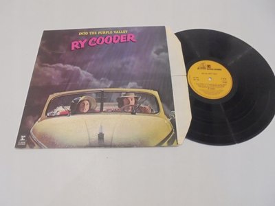RY-COODER-Into-the-purple-valey-UK-1PRESS.jpg