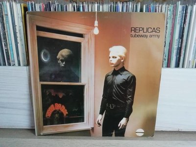 Replicas - Tubeway Army.jpg