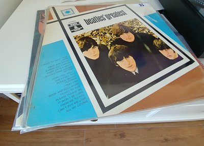 https://www.discogs.com/The-Beatles-Beatles-Greatest/release/409224