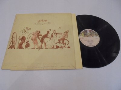 GENESIS-A-trick-of-the-tail-UK-EX.jpg