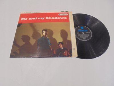 CLIF-RICHARD-Me-and-my-shadow-UK-1PRESS-MONO.jpg