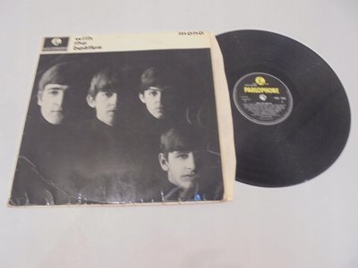 THE-BEATLES-With-the-beatles-UK-1PRESS-MONO.jpg