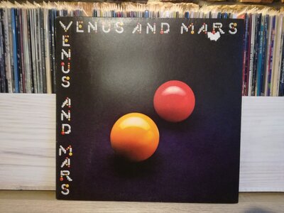 Wings - Venus And Mars.jpg
