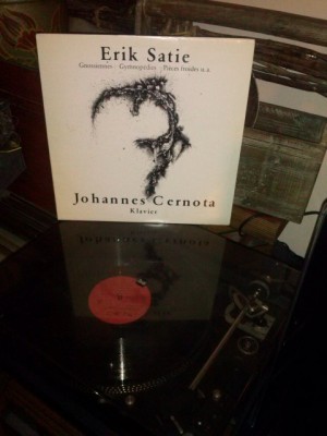 Satie - Gnossiennes Gymnopedies - Cernota.jpg