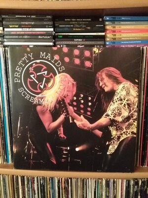 Pretty Maids live.jpg