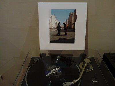 Pink Floyd  Wish you were here.jpg