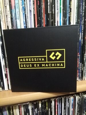 Agressiva 69 Deus Ex Machina.jpg