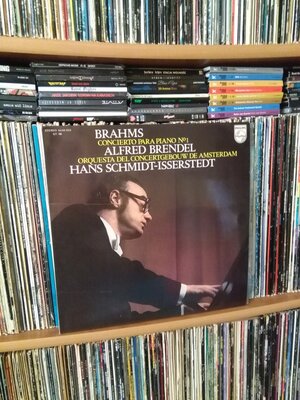 Alfred Brendel Brahms.jpg
