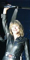 160px-Suzi_Quatro_at_AIS_Arena_03~2.jpg