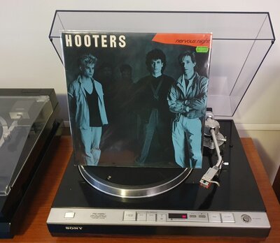 Hooters (The) - Nervous Night (EU 1985).jpg