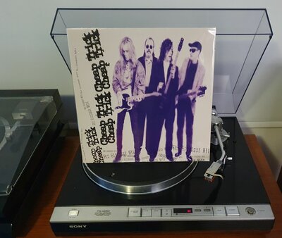 Cheap Trick - The Greatest Hits (EU 1991).jpg