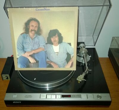 Crosby - Nash - Whistling Down The Wire (US 1976).jpg