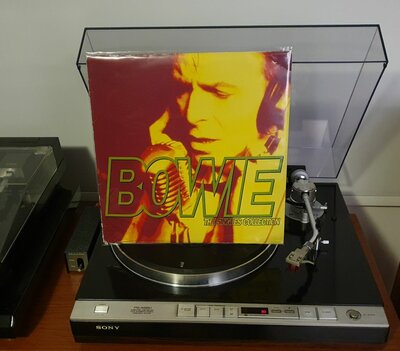 David Bowie - The Singles Collection (UK 1993).jpg