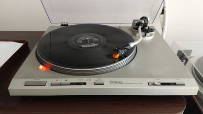 Technics b.jpg