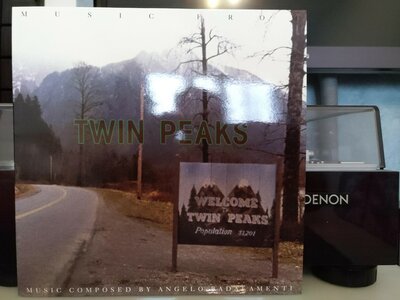 Angelo Badalamenti ‎– Music From Twin Peaks.jpg