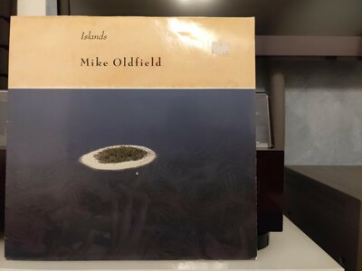 Mike Oldfield - Islands.jpg