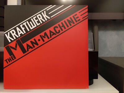 Kraftwerk - The Man•Machine.jpg