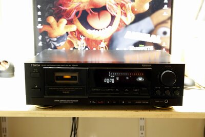 DENON DRM-800 front Vinyl.jpg