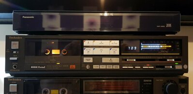 Technics RS-M253X front vinyl.jpg