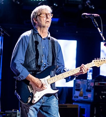 650px-Eric_Clapton_-_Royal_Albert_Hall_-_Wednesday_24th_May_2017_EricClaptonRAH240517-30_(34987232355)_(cropped).jpg