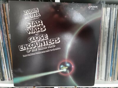 Zubin Mehta Conducts Los Angeles Philharmonic Orchestra ‎– Suites From Star Wars And Close Encounters Of The Third Kind.jpg