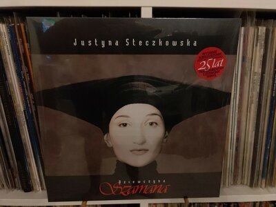 Justyna Steczkowska ‎– Dziewczyna Szamana.jpg