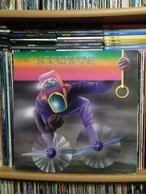 Scorpions Fly To The Rainbow.jpg