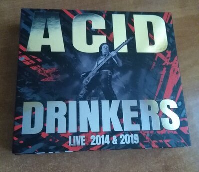 Acid Drinkers Live 2014 i 2019.jpg