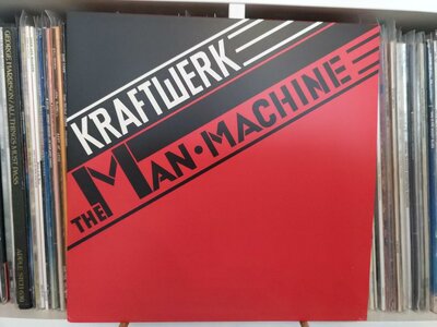 Kraftwerk - The Man•Machine.jpg