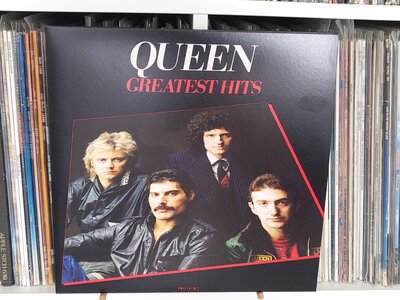 Queen - Greatest Hits.jpg