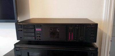 Nakamichi BX-150E Vinyl.jpg