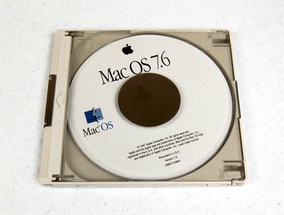 AppleCD SC - Caddy closed.jpg