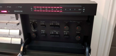 Nakamichi LX-5 klapka vinyl.jpg